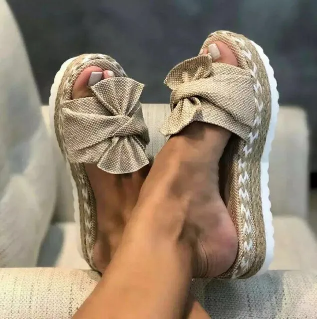 Casual Thick Bottom Platform Women's Slippers