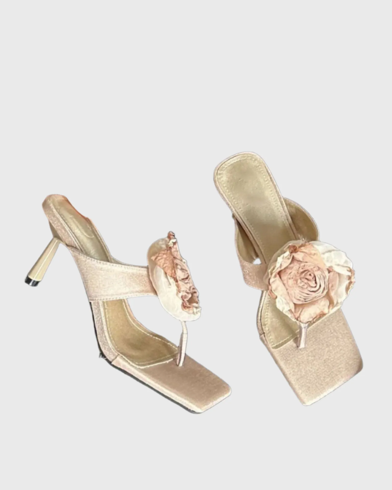 Donata Flower Embellished Slippers In Apricot