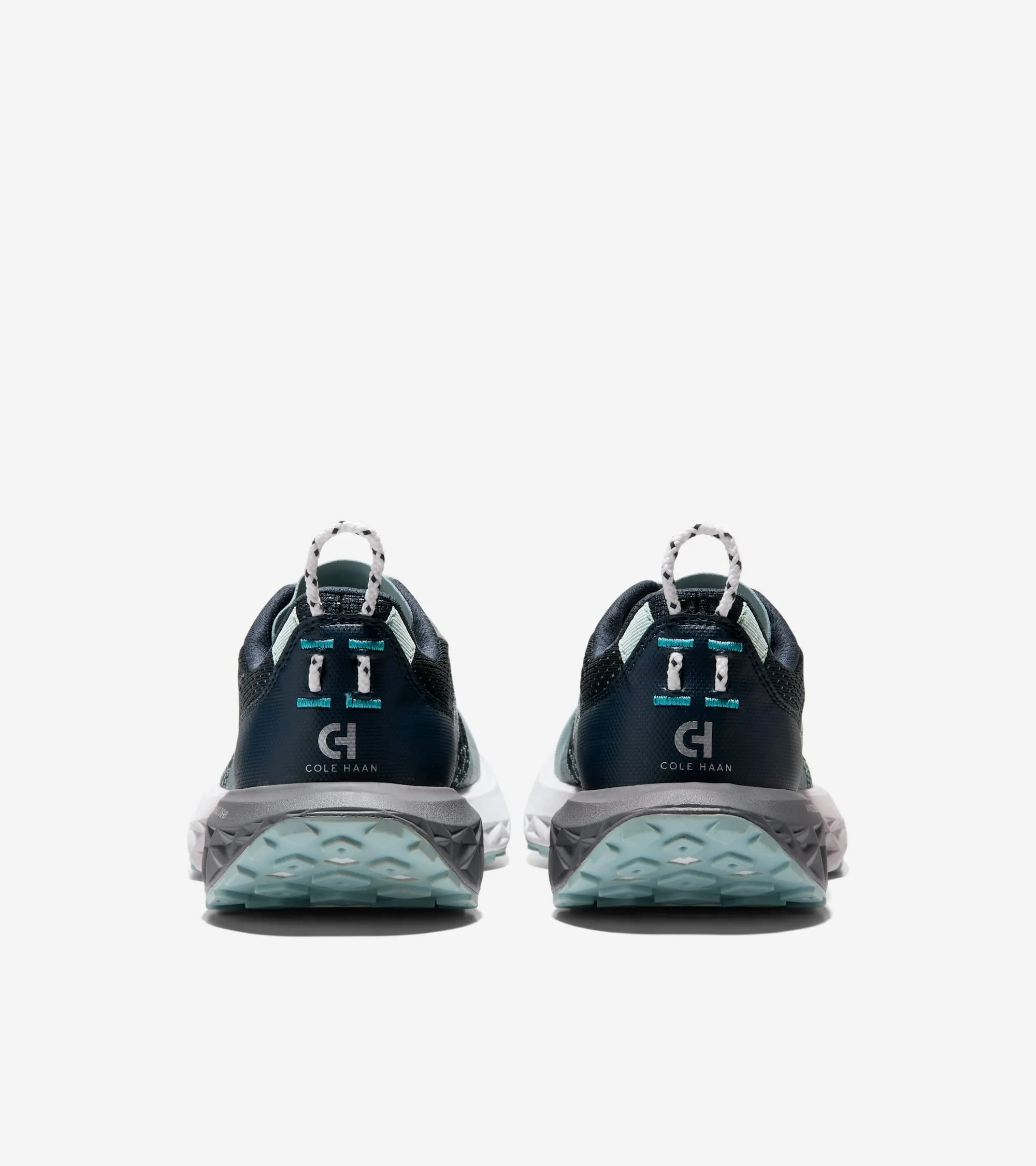 Zerøgrand Outpace Iii All-Terrain Running Shoe